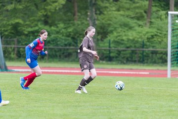 Bild 284 - wCJ VfL Pinneberg3 - St.Pauli : Ergebnis: 2:1